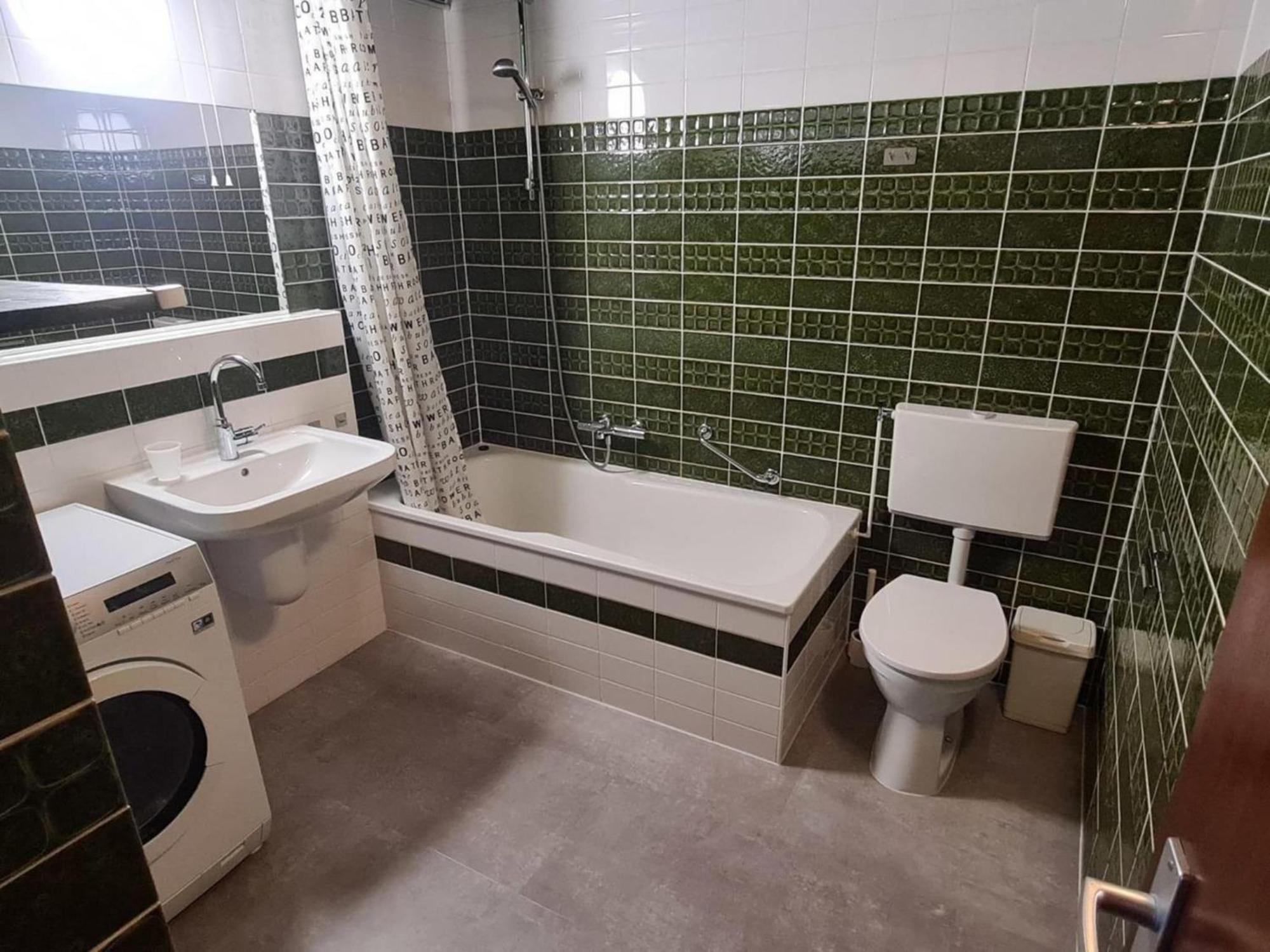 Vakantiehuis With Spacious Garden *