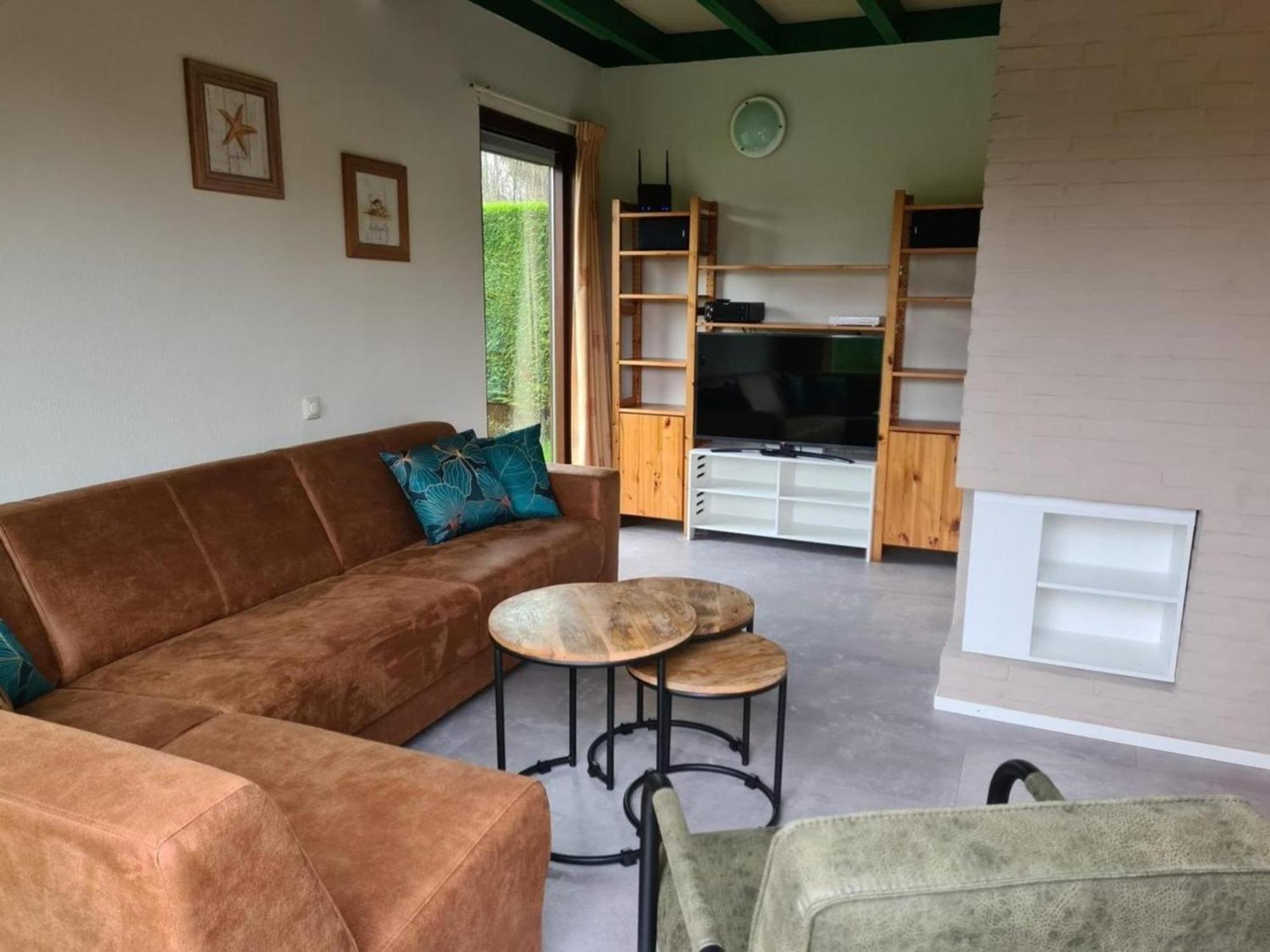 With Spacious Garden Vakantiehuis *